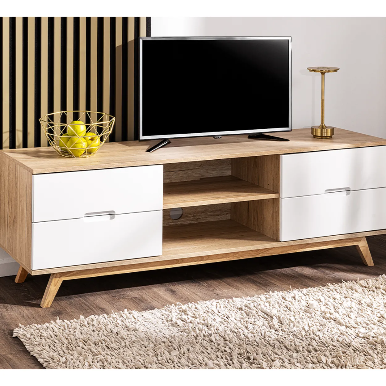 TV-Lowboard, ca. 150 x 40 x 50 cm - Weiß