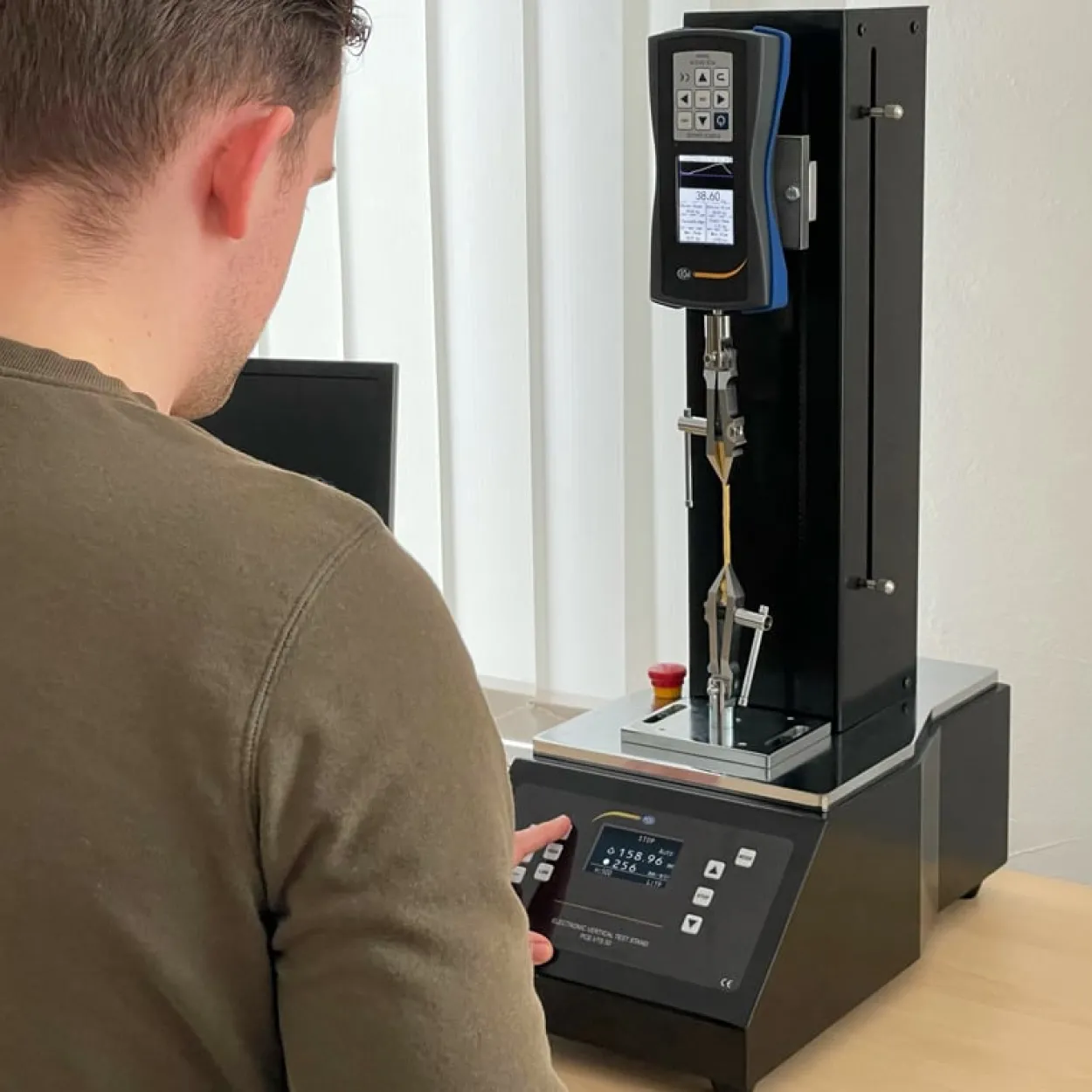 Vertikaler Motorteststand PCE-VTS 50
