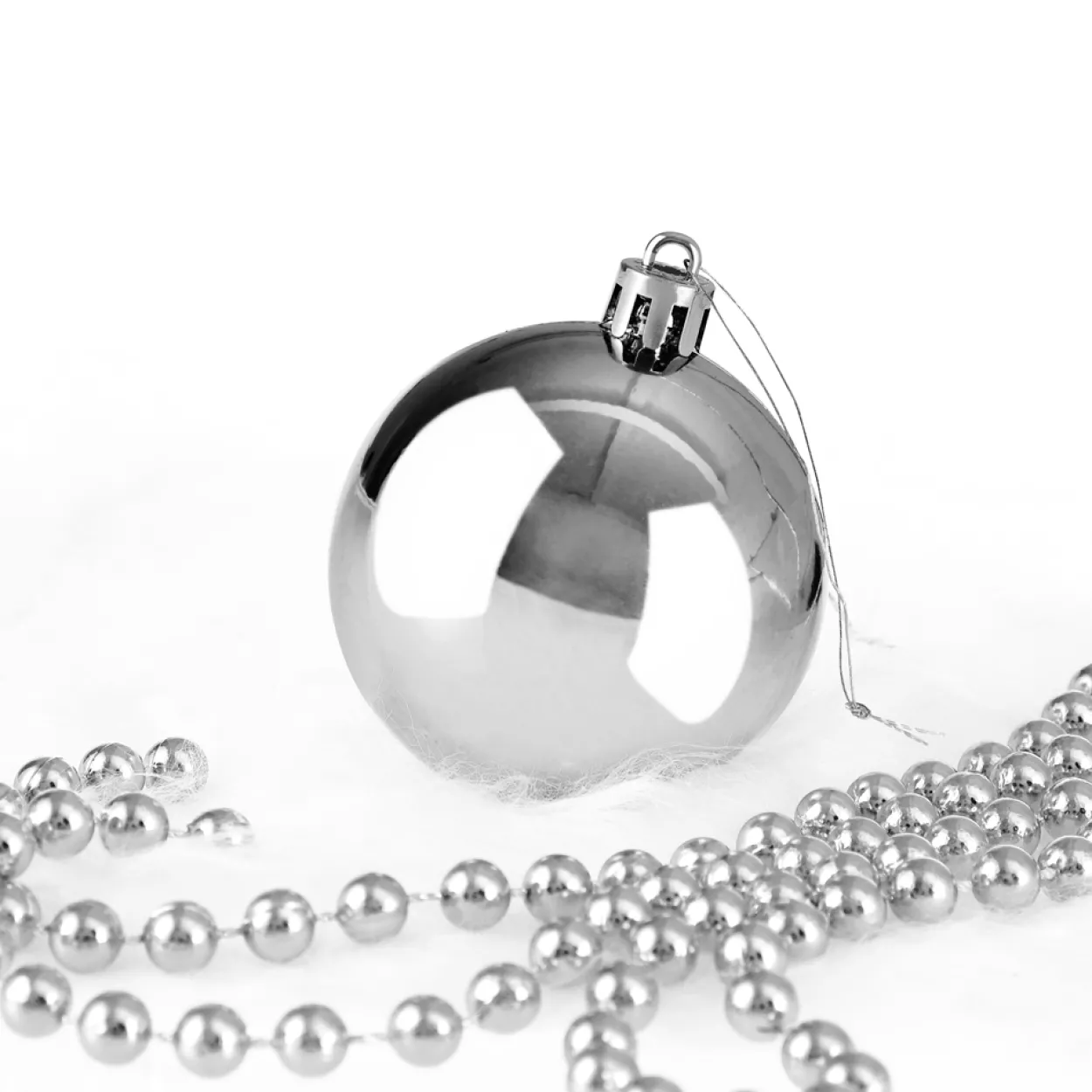 Weihnachtsbaumkugeln 54 tlg 5-8cm silber