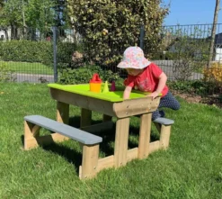 Wendi Toys Sand & Wassertisch mit 2 Bänken