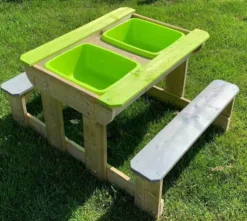 Wendi Toys Sand & Wassertisch mit 2 Bänken
