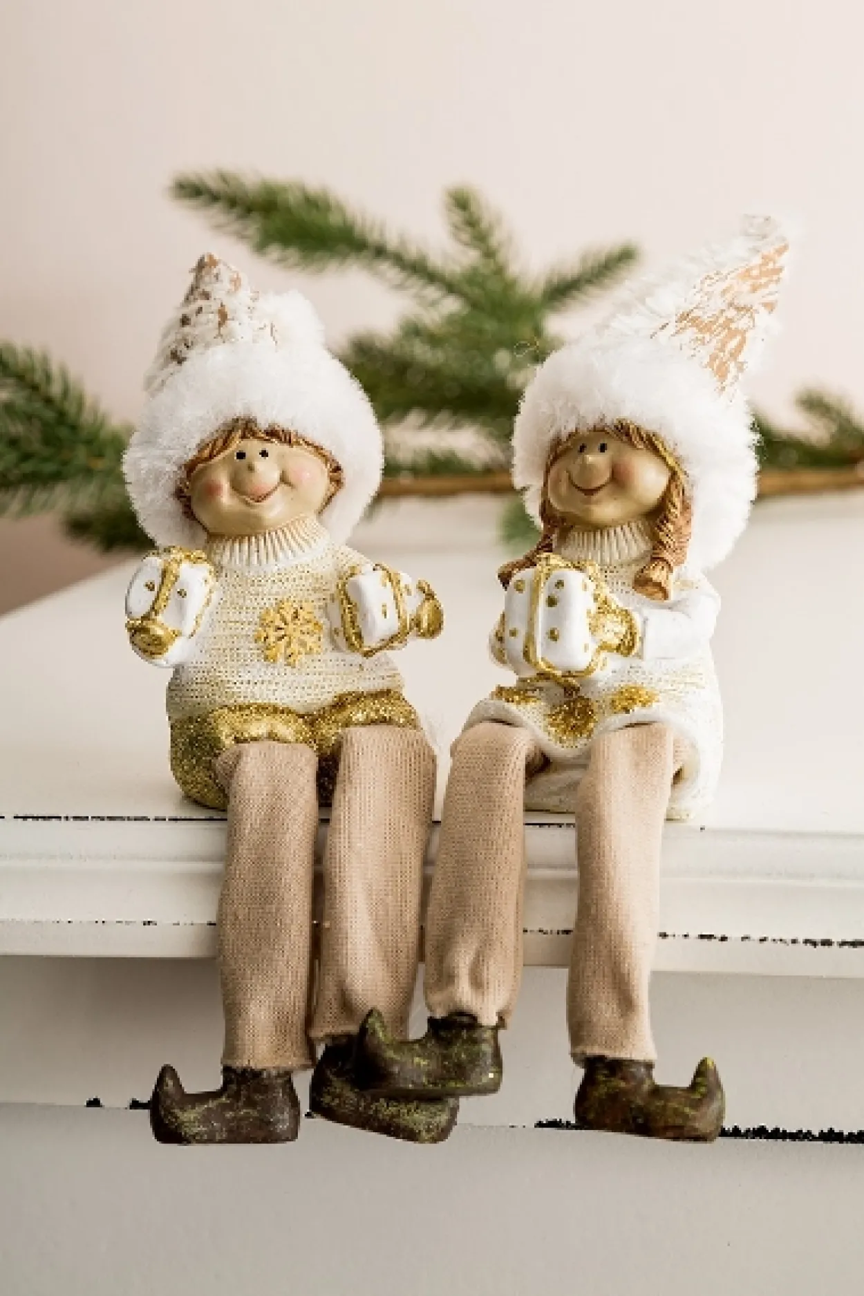 Winterkinder mit Wollmütze, Kantensitzer, 2er Set