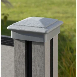 WPC-Sichtschutzzaun Valla - mit Design 1x Element + 2x Pfosten - Grau