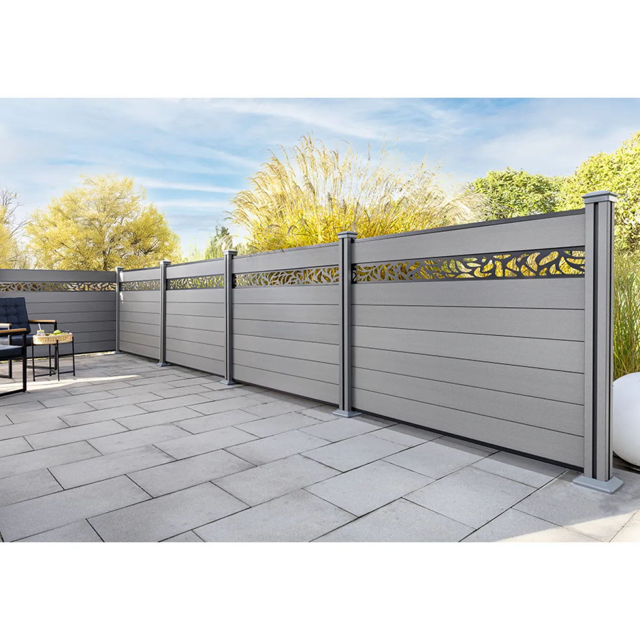 WPC-Sichtschutzzaun Valla - mit Design 5x Element + 6x Pfosten - Grau